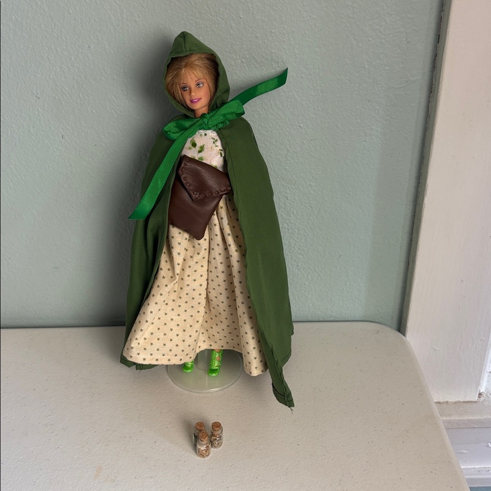 1998 Mattel Barbie as Hailey the Herbalist